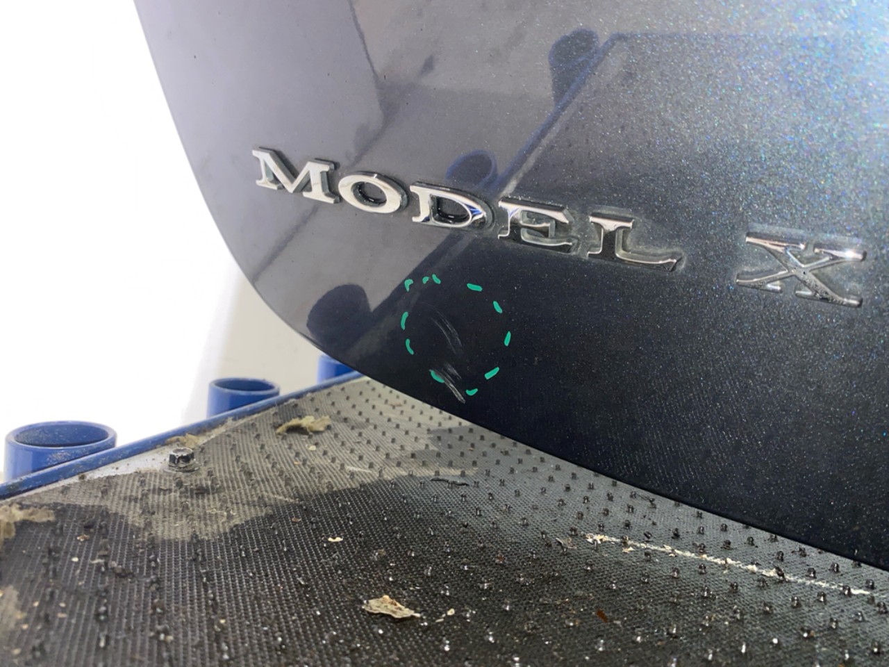 Tesla MODEL X 2016- Tailgate, estate view 4