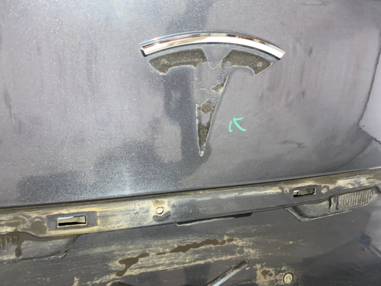 Tesla MODEL X 2016- Tailgate, estate view 5