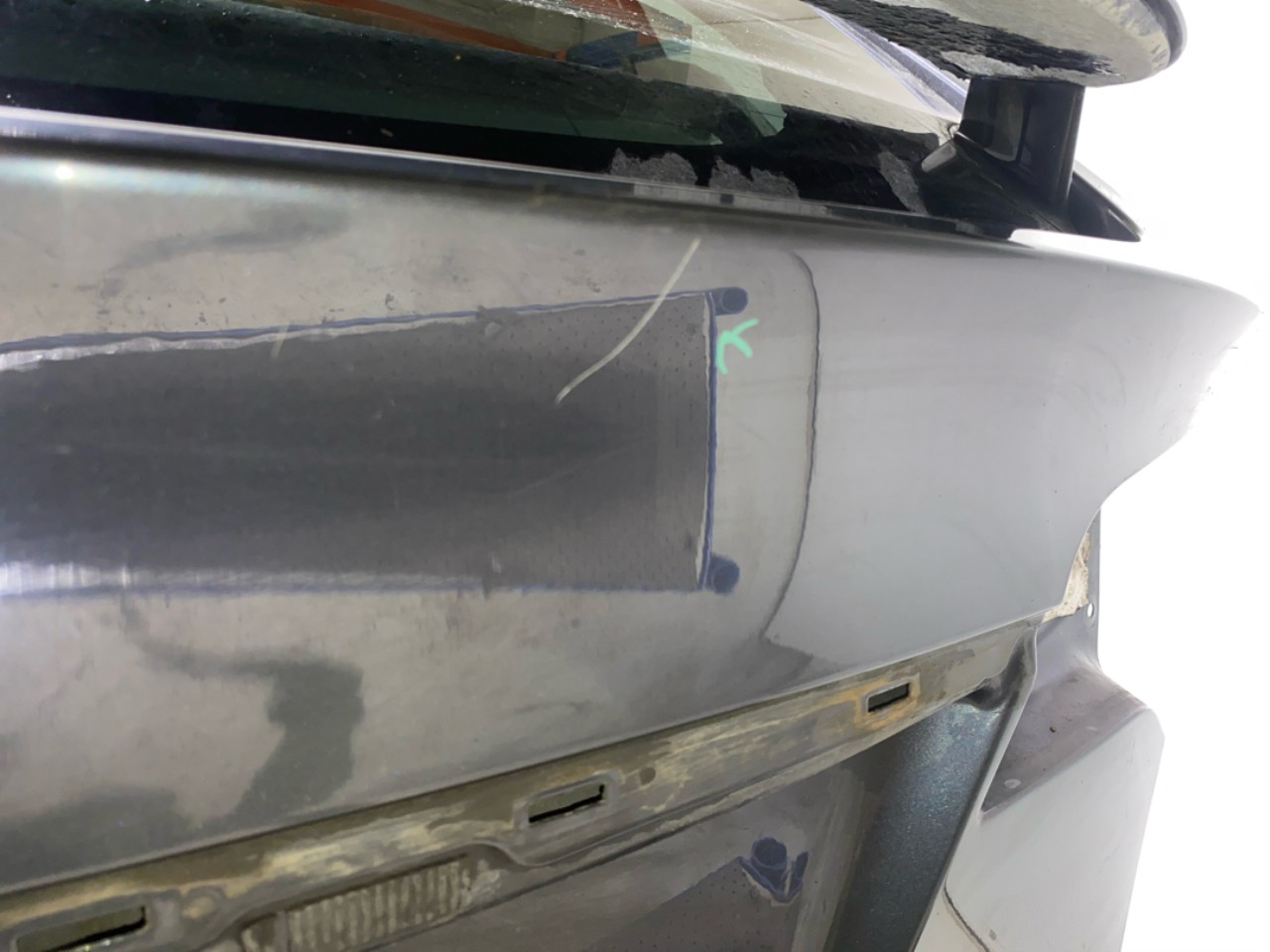 Tesla MODEL X 2016- Tailgate, estate view 6