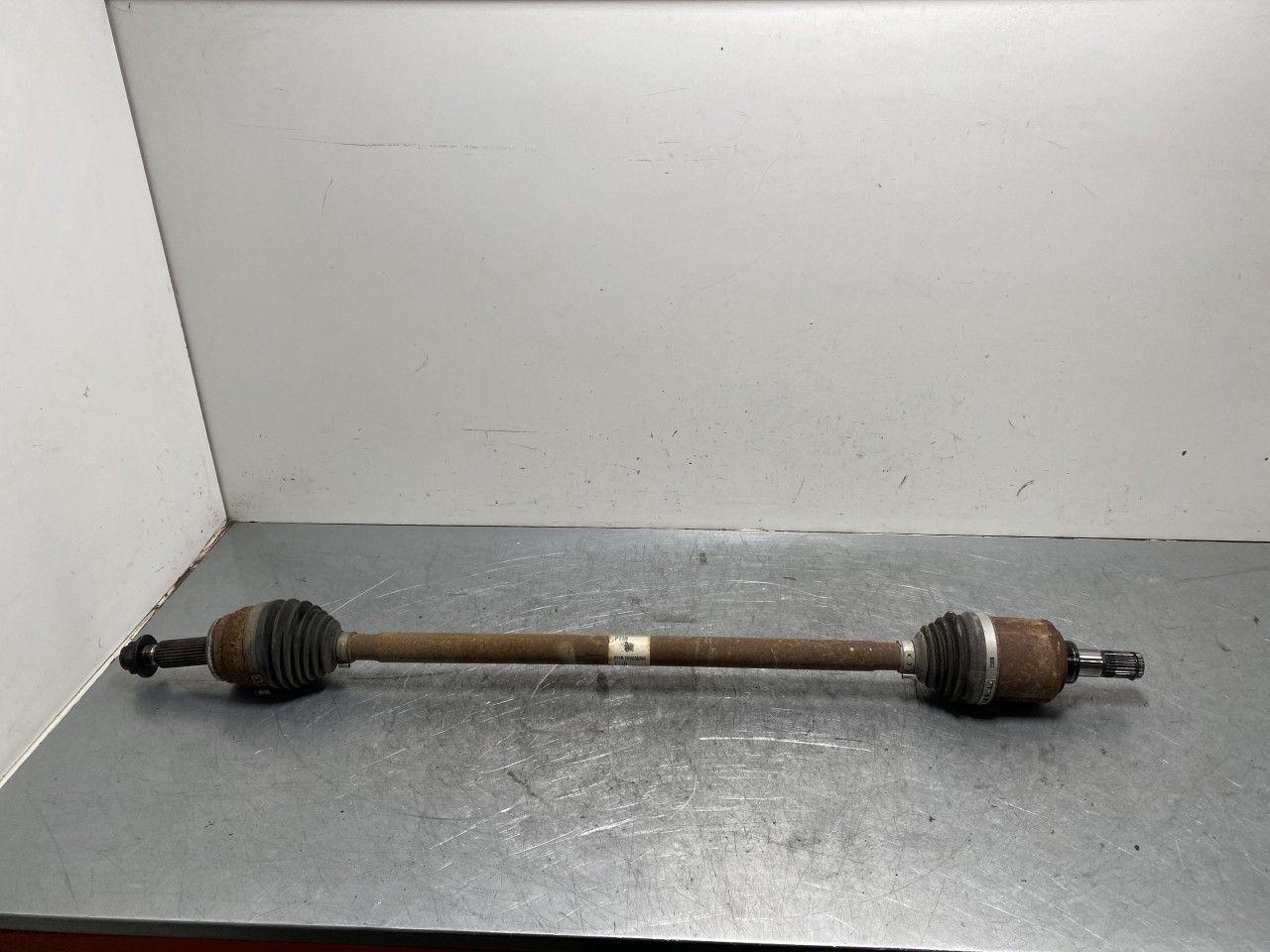 Hyundai IONIQ AE 2017-22 Front right driveshaft view 3