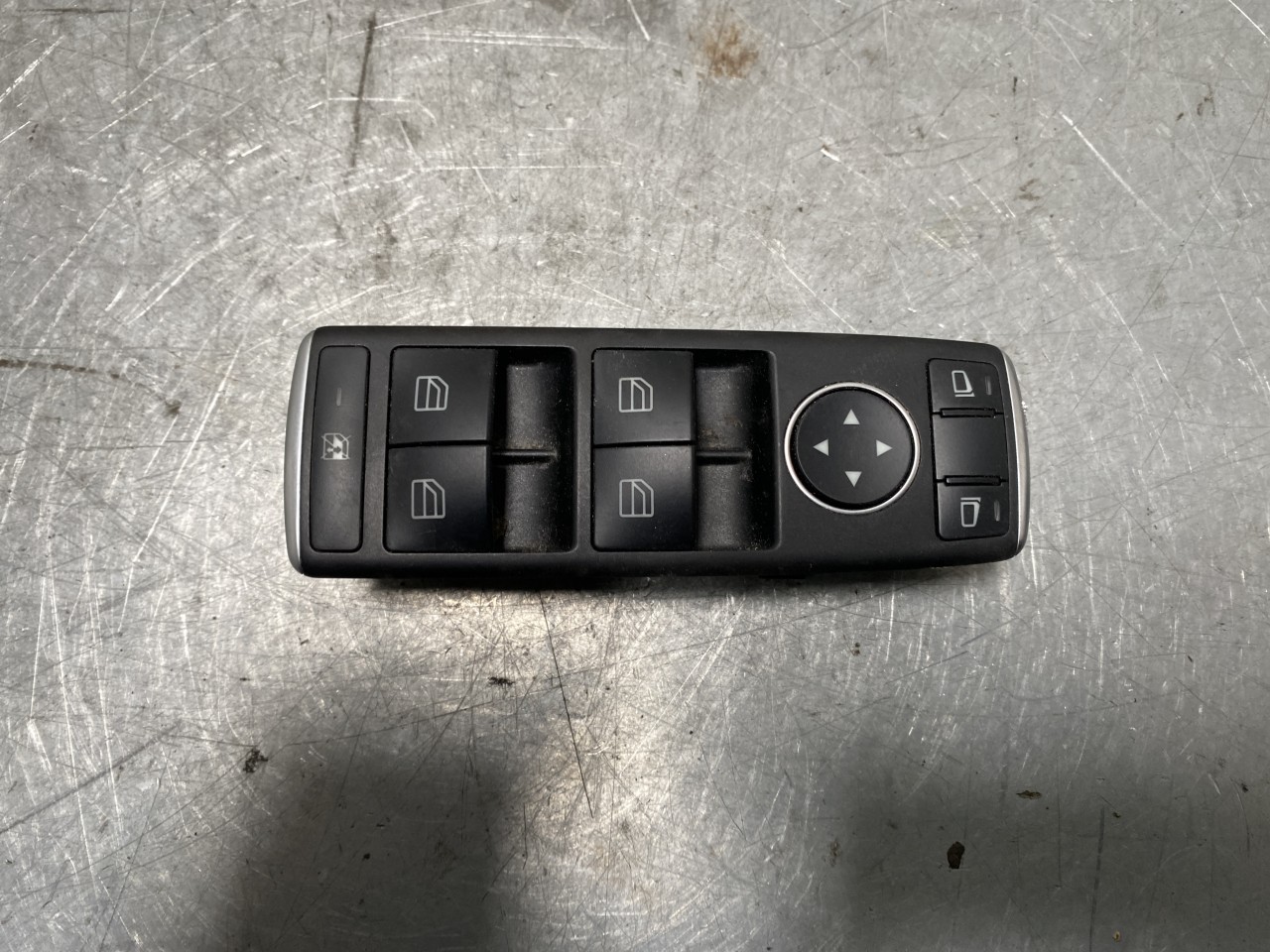 Mercedes B 180-200 W246/W242 2012-19 Comutator macara geam