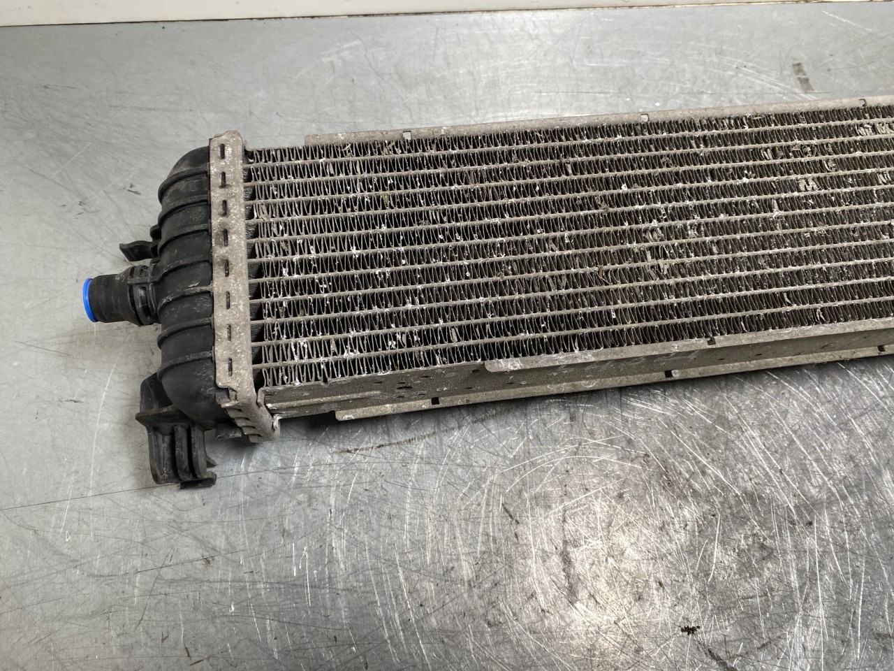 Mercedes B 180-200 W246/W242 2012-19 Hűtő, automata váltós nézet 3