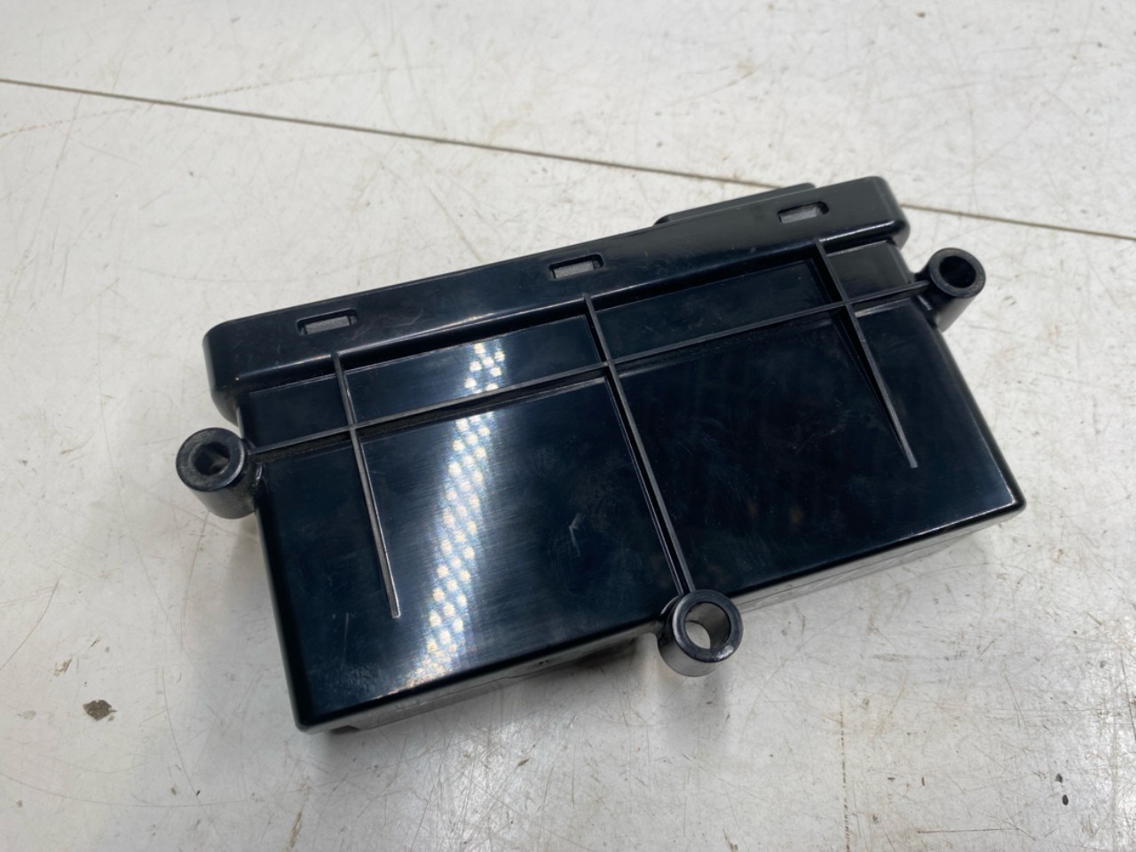 Tesla MODEL S 2013- Door control unit view 2