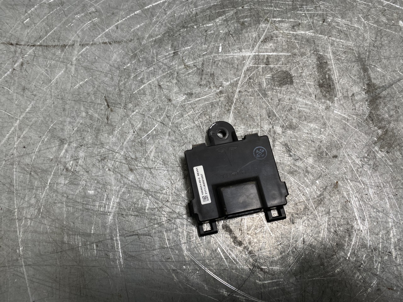 Tesla MODEL S 2013- Door control unit