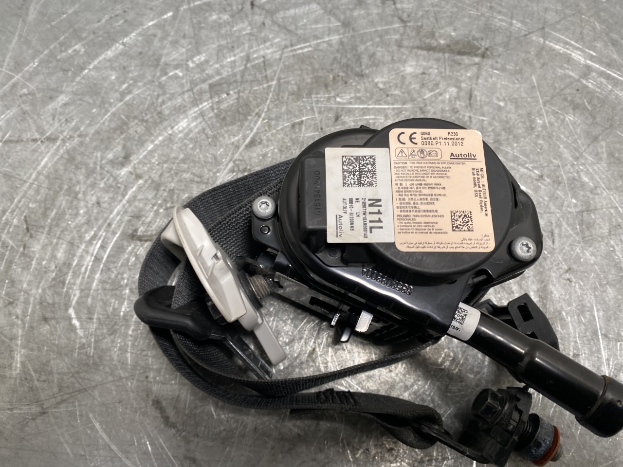 Hyundai IONIQ 5 NE 2022- Front left seat belt view 2