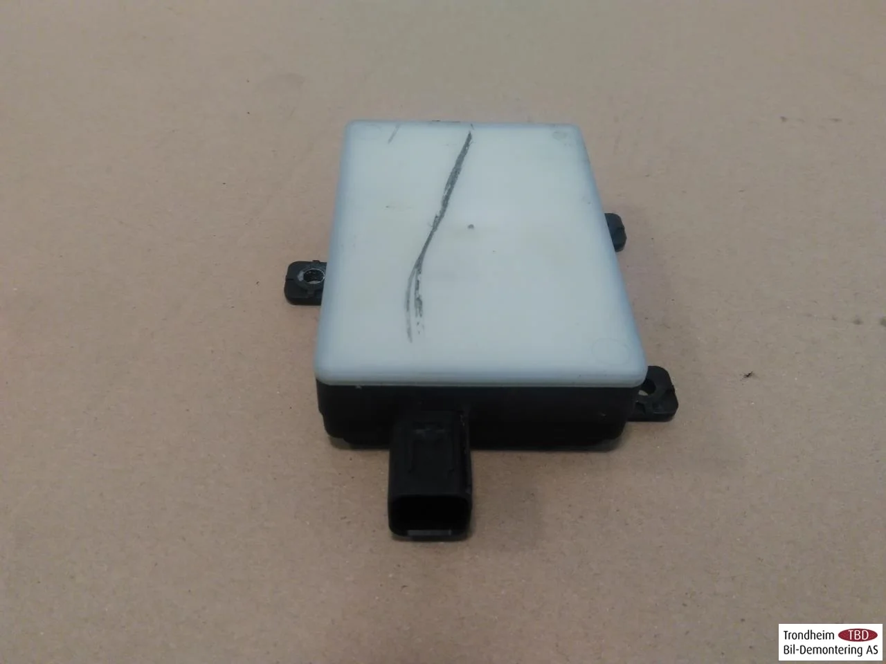 Jaguar I-PACE 2018- Senzor protecție activă la coliziune