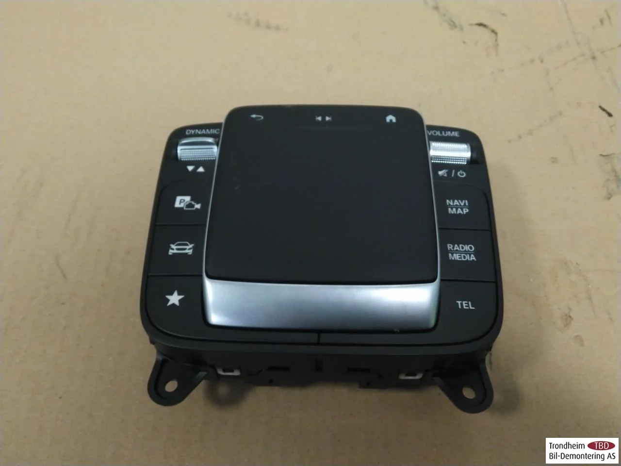 Mercedes EQA H243 2021- GPS navigáció