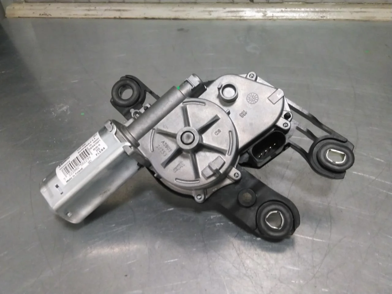 Skoda ENYAQ IV 2021- Tailgate wiper motor