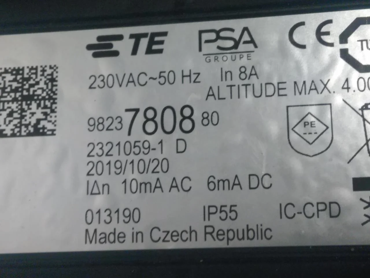 Peugeot 208/E-208 2020-> Akkumulátortöltő nézet 4