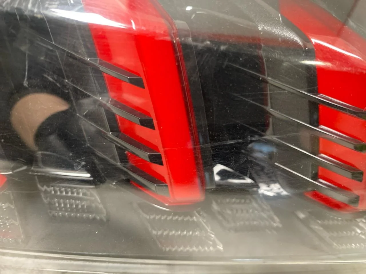 Peugeot 208/E-208 2020-> Hátsó lámpa, bal nézet 2