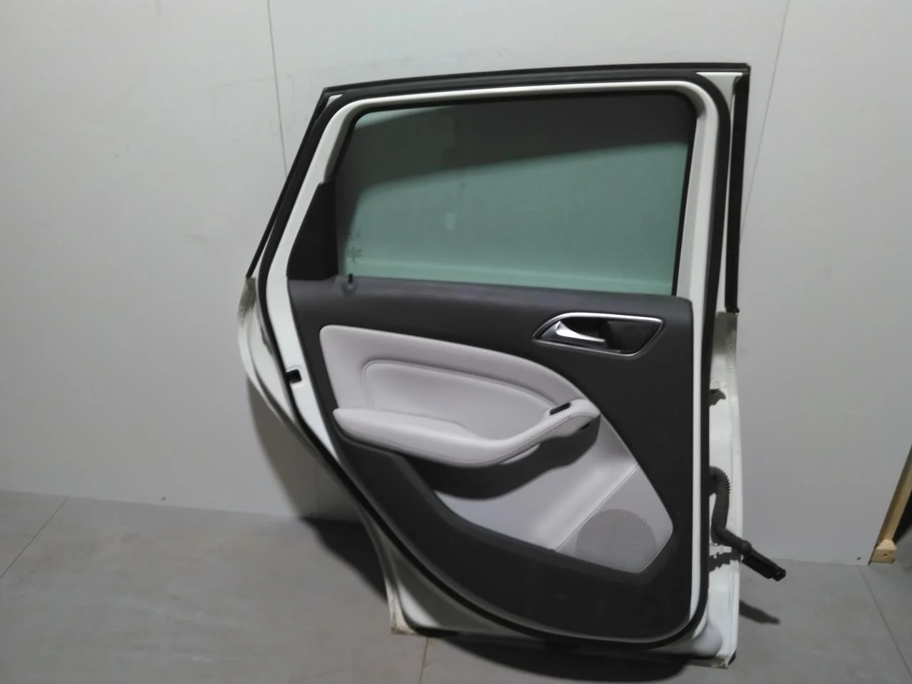 Mercedes B 180-200 W246/W242 2012-19 Ajtó, 4 ajtós, hátsó, bal nézet 4