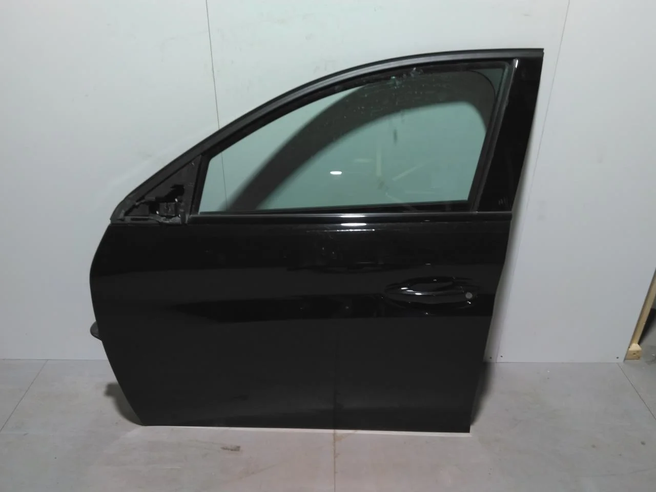Peugeot 208/E-208 2020-> Door, 4-door, front left