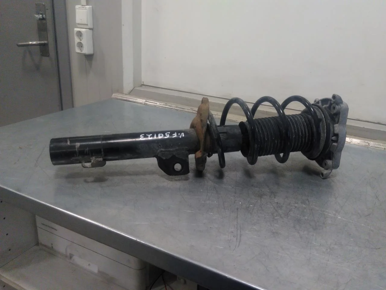 Volkswagen ID.3 2021- Strut assembly, front left
