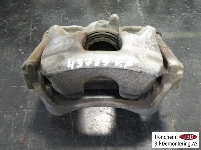 Mercedes B 180-200 W246/W242 2012-19 Etrier frână față stânga