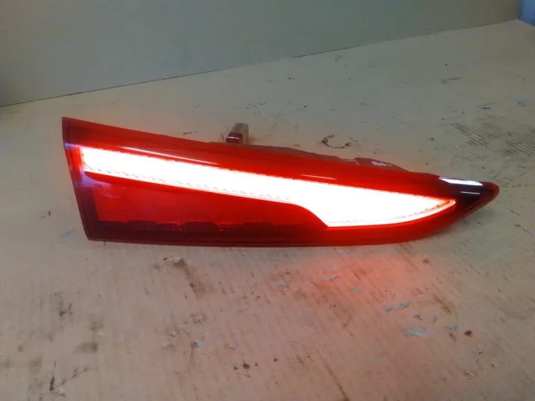Hyundai KONA / ELECTRIC 2018-23 Lampă spate, stânga, pe hayon (interioară)