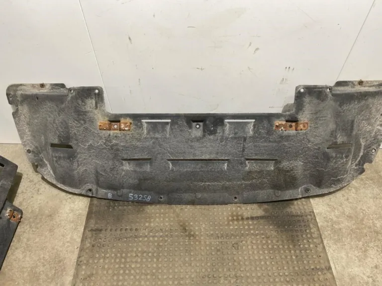 Hongqi E-HS9 2022- Underbody protection plate (engine/gearbox/floor)