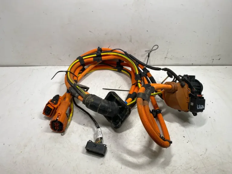 Mercedes EQA H243 2021- Capac port încărcare, electric / hibrid