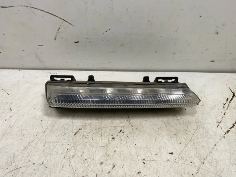 Mercedes B 180-200 W246/W242 2012-19 Lampă de viraj / proiector ceață