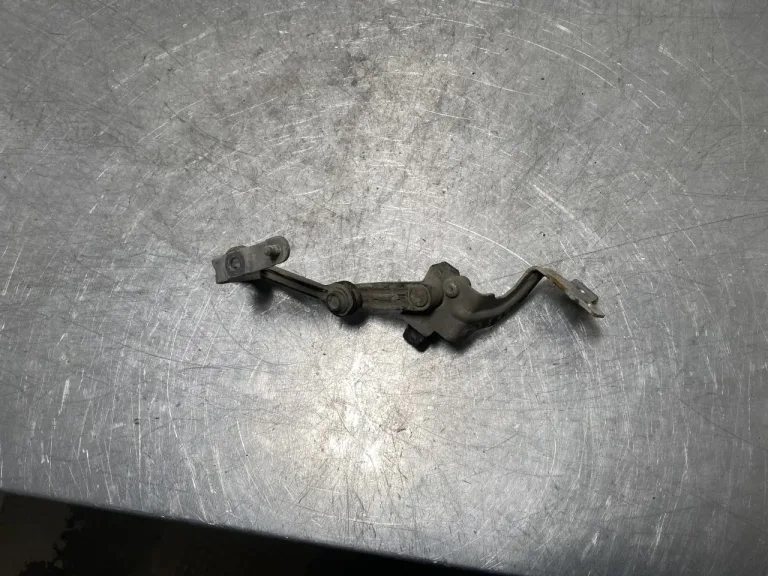 Mercedes EQA H243 2021- Senzor reglaj nivel / suspensie pneumatică