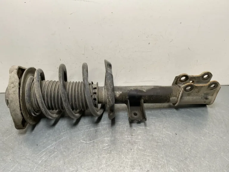 Mercedes B 180-200 W246/W242 2012-19 Amortizor tip McPherson, față stânga